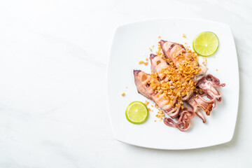 fried squid with garlic