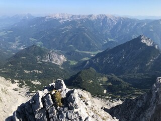 Fototapeta na wymiar beautiful mountain landscape in totes gebirge in austria