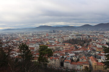 Fototapeta na wymiar Graz city panorama in winter