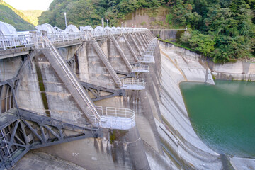 関西電力　笠置ダム　水力発電所