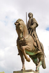 Statue of Nuno Alvares Pereira the Constable saint riding a stalion - obrazy, fototapety, plakaty
