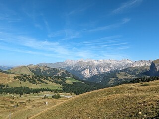 Fototapeta na wymiar Beautiful landscape of Italian dolomites-with mountain meadows,lakes and rocky and sharp mountain tops,Dolomite Alps mountains, Trentino Alto Adige region, Sudtirol, Dolomites, Italy