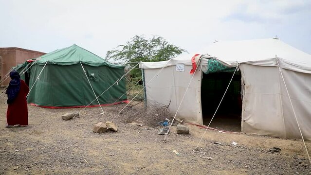 A camp for those displaced from the war in Yemen - Taiz