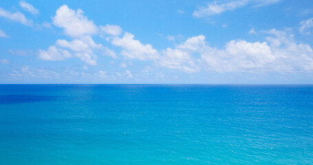 Fototapeta premium blue sky and sea