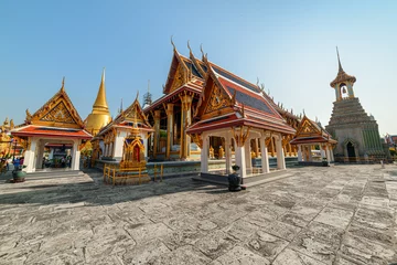 Foto op Plexiglas The Phra Ubosot at Wat Phra Kaew in Bangkok, Thailand © efired