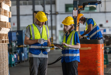 A warehouse advisor leads CO2 reduction efforts, sustainable logistics with electrical vehicles.