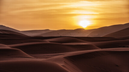 Fototapeta na wymiar Sand dunes in the great Sahara desert in Morocco