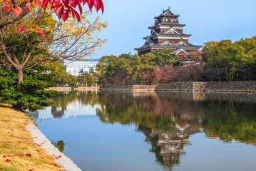 Naklejka premium Main keep of Hiroshima Castle, aka Carp Castle, in Hiroshima, Japan