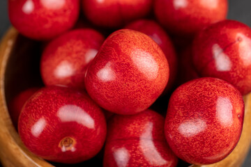 the use of sweet cherry berries in cooking