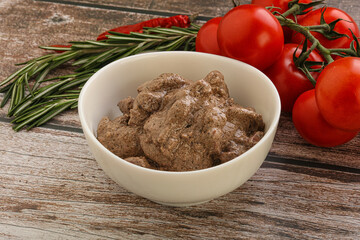 Soft chicken liver with cream