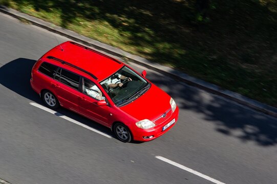 Toyota Corolla Combi E120 and E130 generation with motion blur effect