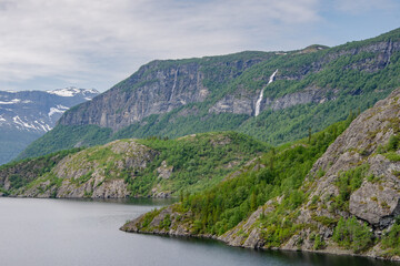 Fototapeta na wymiar Landscape photo of lake and mountains