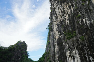 Ha Long Bay in Hanoi, Vietnam - ベトナム ハノイ ハロン湾