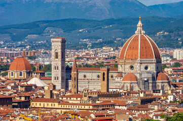 Fototapeta na wymiar Santa Maria del Fiore cathedral (Duomo) over city center, Florence, Italy