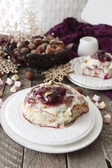 Cinnabon buns. Cinabon rolls with cream cheese and cream. 