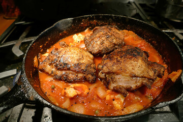 Grilled chicken in a spicy Indian tomato sauce