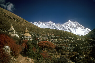 Fototapeta na wymiar Chorten and mountains, with Mt. Everest in background
