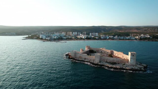 Kızkalesi is a coastal town located in the province of Mersin, Turkey. The town is most famous for the Kızkalesi, a castle located on an island in the middle of the sea.