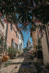 Fototapeta na wymiar View of an alley in the south of France