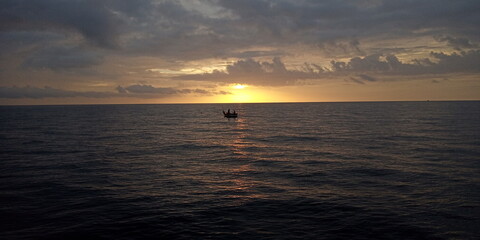Pescadores en el mar Caribe 