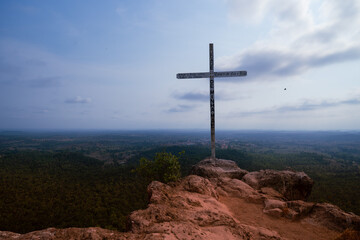 Pedra da Cruz na Serra do Estrondo, em Axixá - Tocantins