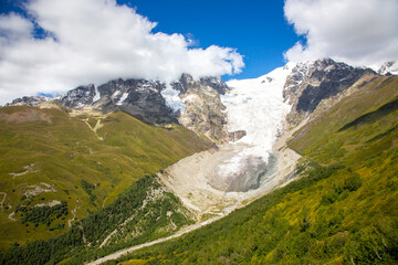 Fototapeta na wymiar glacier in the Caucasus mountain range in Georgia. Mountain landscape