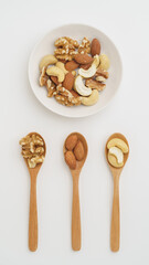 3種類のミックスナッツ｜クルミ・アーモンド・カシューナッツ