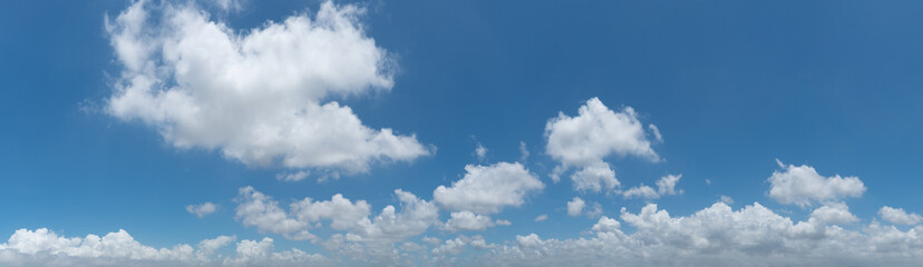 Fototapeta premium White Clouds In Blue Sky