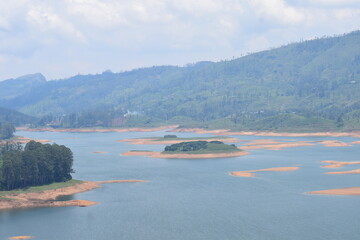 Obraz premium lake and mountains