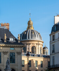 Dôme de l'Institut de France dans le 6ème arrondissement de Paris, France
