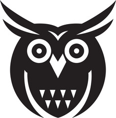 Obraz premium Mysterious Owl Silhouette Owl in Flight at Dusk