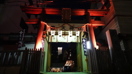 夜の神社