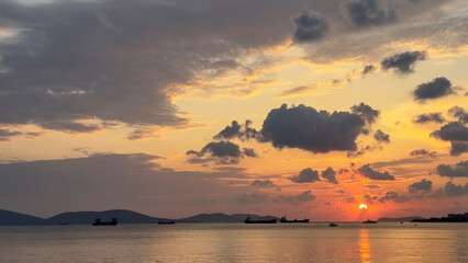 Obraz premium Sunset in Istanbul Marmara Sea. Princess archipelago sunset