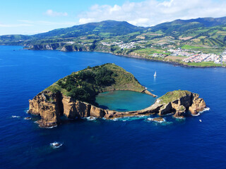 Obraz premium Azores aerial panoranic top view of Islet of Vila Franca do Campo. Crater of old volcano in ocean. San Miguel, Acores, Portugal. Travel concept.