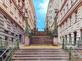 Fototapeta na wymiar Alte Jugendstil Treppe in Wien