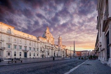 Fototapeta na wymiar Piazza Navona in Rome, Italy. Piazza Navona is one of the main attractions of Rome and Italy.