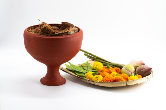 DECORATIVE DHUNUCHI WITH KULO. ISOLATED ON WHITE.