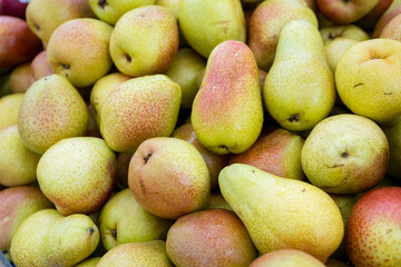 Group of pear in the supermarket