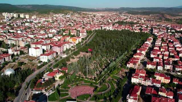 Tavşanlı is a district located in the K&uuml;tahya province of Turkey. With its rich history and natural beauty, Tavşanlı offers visitors a unique experience. Aerial view
