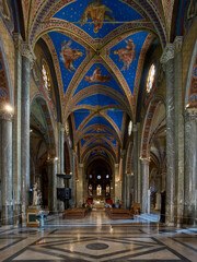 Fototapeta na wymiar The central nave of Santa Maria sopra Minerva gothic styled church in Rome, Italy