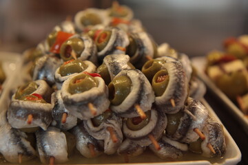 Tapas - Fingerfood - Fisch-Olivenspieß
