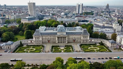 Deurstickers drone photo Palais Royal, Koninklijk Paleis van Brussel Bruxelles belgique europe  © ClemMT