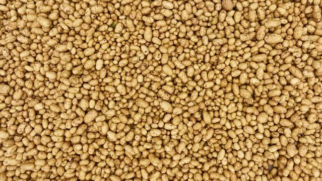 Fresh raw Gold and White potatoes. They are a good source of potassium, vitamin C, and fiber, and they are also gluten-free and vegan. Yukon Gold, Alouette, Carolus, Levante, Diamant, Adato, Fontane