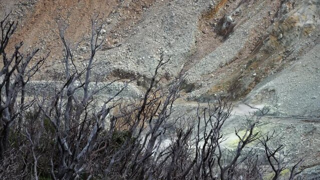 Plumes rising from the explosion crater of Owakudani.