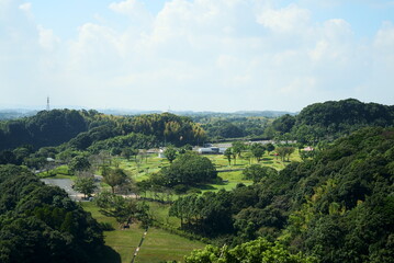 Fototapeta na wymiar 展望場から眺める健康の森公園の自然風景