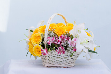 ฺBeautifullyFlowers arranged  in vases and baskets.
