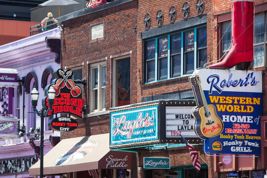  Robert's Western World, Layla's Honky Tonk and The Second Fiddle sign on Broadway in Nashville, Tennessee on May 30th, 2022..