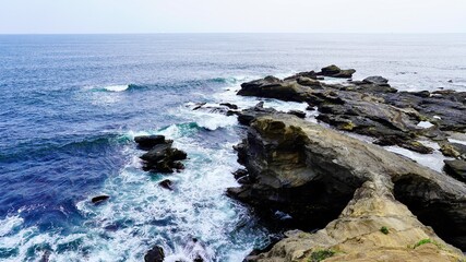Fototapeta na wymiar 神奈川県三浦市城ケ島ハイキングコースから見える海の風景