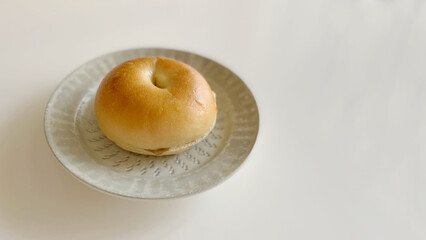 simple bagel on white background