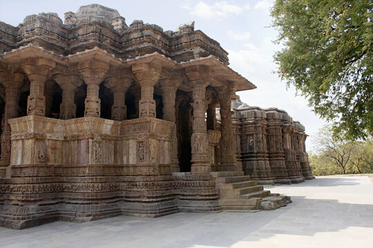Side View, Sabha Mandap. Sun Temple, Modhera, Gujarat, India.